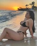 Photos n ° 8 : UFC’s Rachael Ostovich Responds to Fans Askin